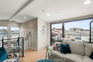 Single Family Residence, 115 Bay ave, Newport Beach, CA 92661 - 55