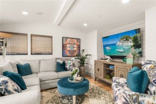 Single Family Residence, 115 Bay ave, Newport Beach, CA 92661 - 56