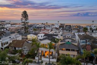 Single Family Residence, 115 Bay ave, Newport Beach, CA 92661 - 60