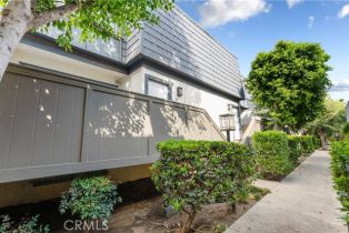 Condominium, 18550 Hatteras st, Tarzana, CA 91356 - 4