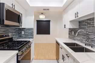 Condominium, 15002 Magnolia blvd, Sherman Oaks, CA 91403 - 21