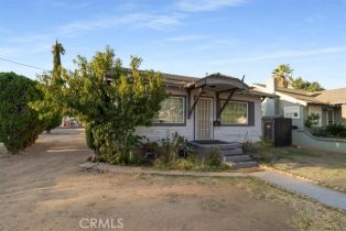 Single Family Residence, 716 7th st, Corona, CA 92882 - 3