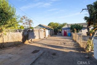 Single Family Residence, 716 7th st, Corona, CA 92882 - 32