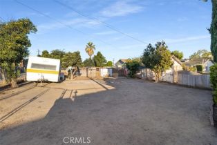 Single Family Residence, 716 7th st, Corona, CA 92882 - 33