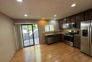 Condominium, 209 Singingwood st, Orange, CA 92869 - 4