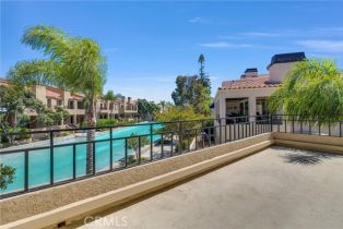 Condominium, 16476 Bordeaux ln, Huntington Beach, CA 92649 - 2