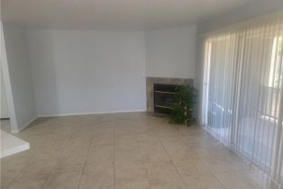 Condominium, 2548 Avenida Del, Corona, CA 92882 - 5