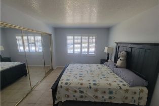 Condominium, 2548 Avenida Del, Corona, CA 92882 - 8