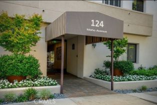 Condominium, 124 Idaho AVE, CA  , CA 90403