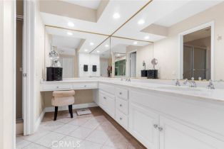 Condominium, 976 Bayside, Newport Beach, CA 92660 - 22