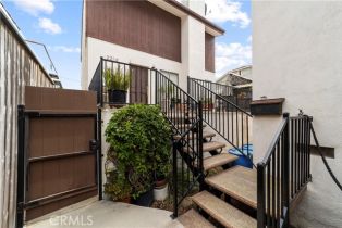 Residential Income, 2216 Pacific ave, Venice, CA 90291 - 3