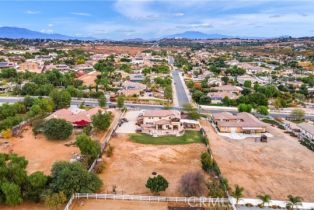 Single Family Residence, 17797 Laurel Grove rd, Riverside, CA 92504 - 34