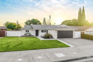 Single Family Residence, 1126 Trenton ave, Orange, CA 92867 - 2