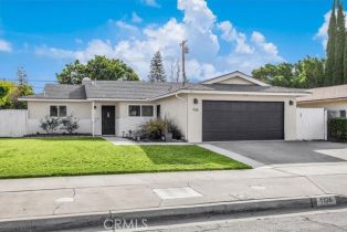 Single Family Residence, 1126 Trenton ave, Orange, CA 92867 - 4