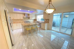 Single Family Residence, 13330 Killion st, Sherman Oaks, CA 91401 - 10