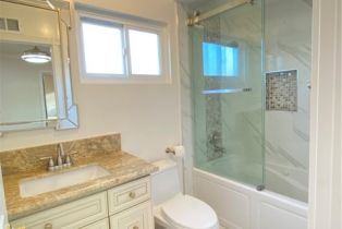 Single Family Residence, 13330 Killion st, Sherman Oaks, CA 91401 - 17