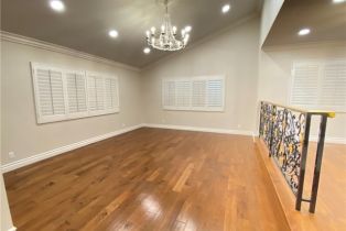 Single Family Residence, 13330 Killion st, Sherman Oaks, CA 91401 - 4