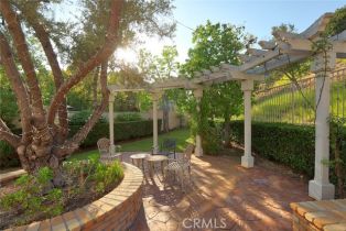 Single Family Residence, 3322 Wedgewood ln, Burbank, CA 91504 - 32