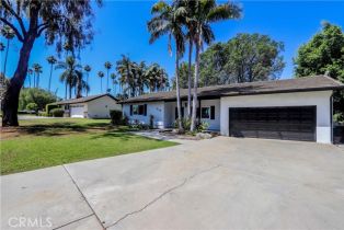 Single Family Residence, 125 Las Palmas dr, Fullerton, CA 92835 - 39