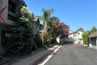 Condominium, 2220  E Chapman AVE, Fullerton, CA  Fullerton, CA 92831