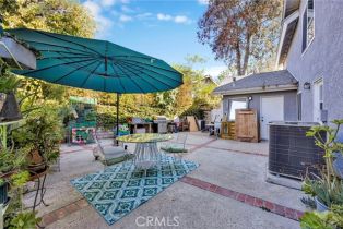 Single Family Residence, 18625 Delano st, Tarzana, CA 91335 - 30