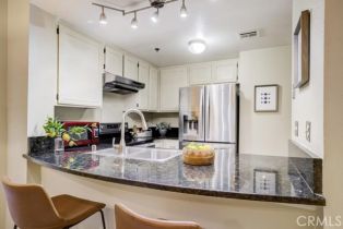 Condominium, 720 4th st, Long Beach, CA 90802 - 4