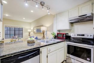 Condominium, 720 4th st, Long Beach, CA 90802 - 6