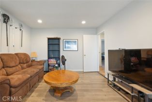 Condominium, 5530 Ackerfield ave, Long Beach, CA 90805 - 5