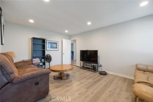 Condominium, 5530 Ackerfield ave, Long Beach, CA 90805 - 8