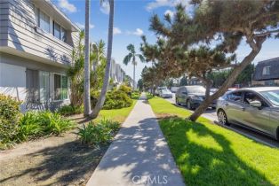 Condominium, 5530 Ackerfield AVE, Long Beach, CA  Long Beach, CA 90805