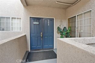 Condominium, 4561 Warner ave, Huntington Beach, CA 92649 - 2