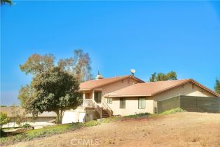 Single Family Residence, 14380 Moonridge dr, Riverside, CA 92503 - 30