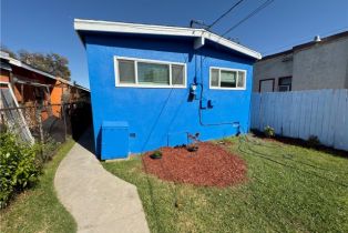 Single Family Residence, 1735 Chestnut ave, Long Beach, CA 90813 - 2