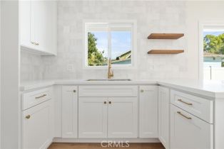 Single Family Residence, 1027 E 10th st, Long Beach, CA 90813 - 13