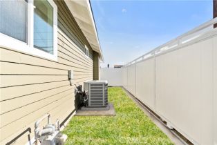 Single Family Residence, 1027 E 10th st, Long Beach, CA 90813 - 32