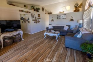 Single Family Residence, 24437 Trails End dr, Murrieta, CA 92562 - 4