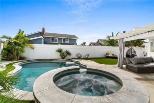 Single Family Residence, 17902 Bolton cir, Huntington Beach, CA 92649 - 40