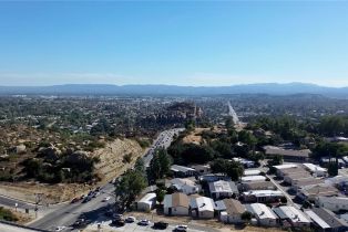 Single Family Residence, 21962 Cortina pl, Chatsworth, CA 91311 - 39