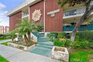 Condominium, 333 Burchett st, Glendale, CA 91203 - 2