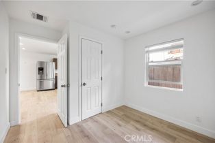 , 1537 Lake st, Glendale, CA 91201 - 6