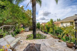 Single Family Residence, 521 Via Montana, Burbank, CA 91501 - 49