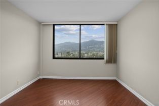 Condominium, 345 Pioneer dr, Glendale, CA 91203 - 22