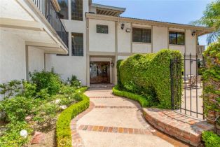 Single Family Residence, 11574 Yarmouth ave, Granada Hills, CA 91344 - 4