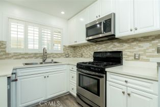 Condominium, 5500 Owensmouth ave, Woodland Hills, CA 91367 - 8