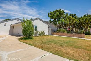 Single Family Residence, 17237 Kingsbury st, Granada Hills, CA 91344 - 2