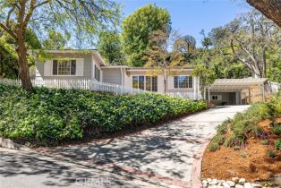 Single Family Residence, 4143 Sumac dr, Sherman Oaks, CA 91403 - 2