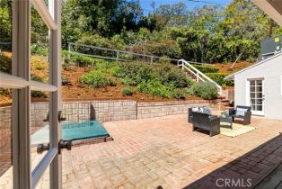 Single Family Residence, 4143 Sumac dr, Sherman Oaks, CA 91403 - 29