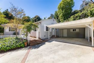 Single Family Residence, 4143 Sumac dr, Sherman Oaks, CA 91403 - 3