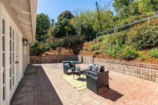 Single Family Residence, 4143 Sumac dr, Sherman Oaks, CA 91403 - 32