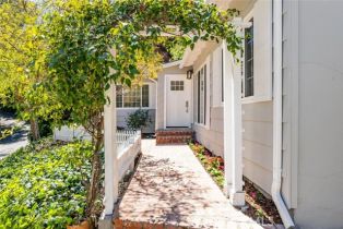 Single Family Residence, 4143 Sumac dr, Sherman Oaks, CA 91403 - 4